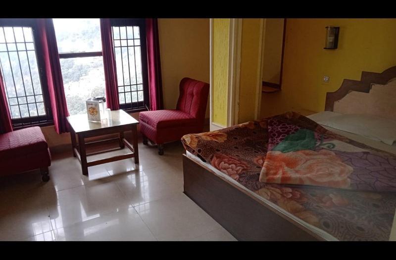 Hotel Harbans Shimla Esterno foto